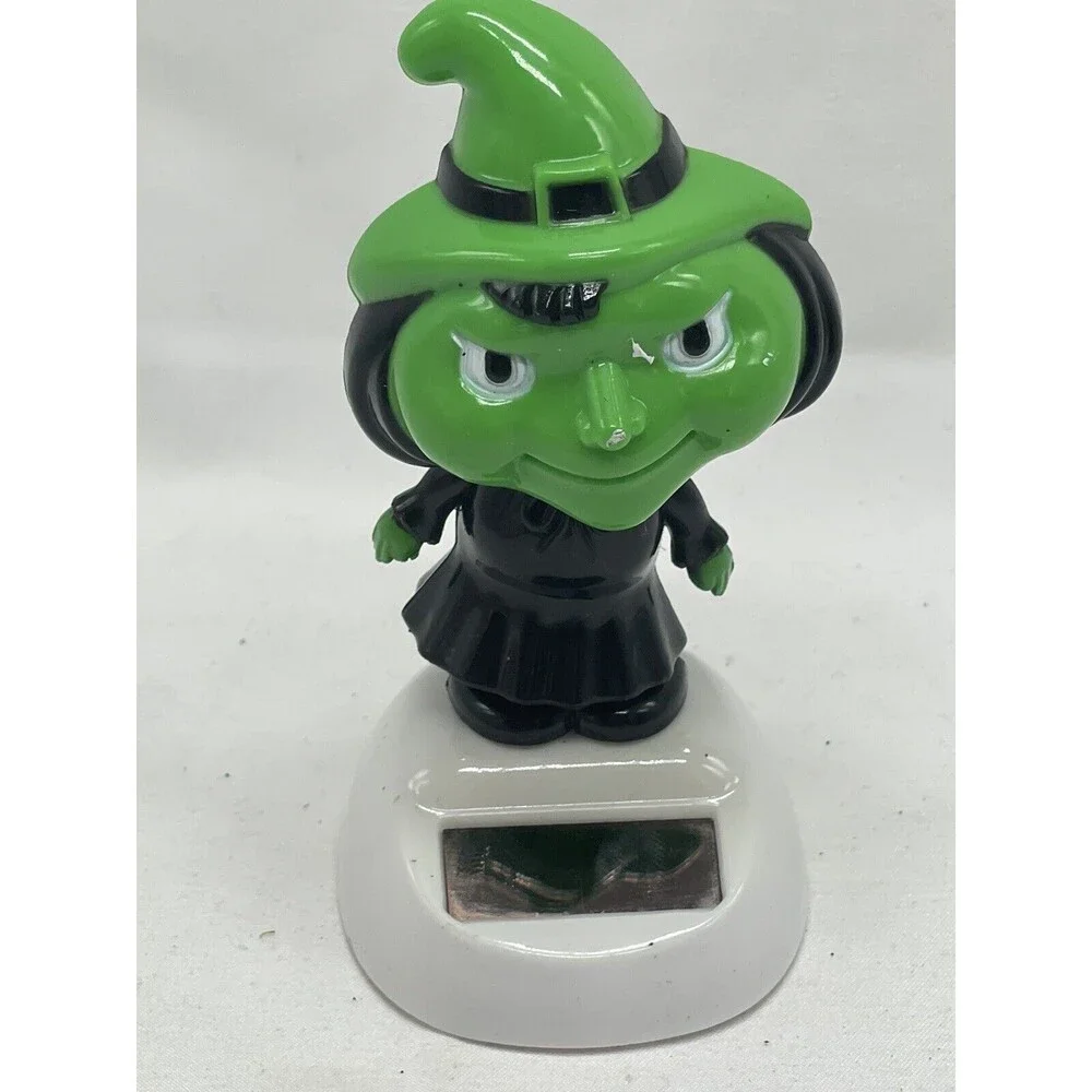 Solar Powered Halloween Dancing Green Witch Bobblehead Black Dress Green Hat